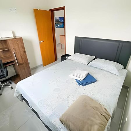 202- Apartamento De 2 Quartos Para Ate 5 Hospedes Patos de Minas Buitenkant foto